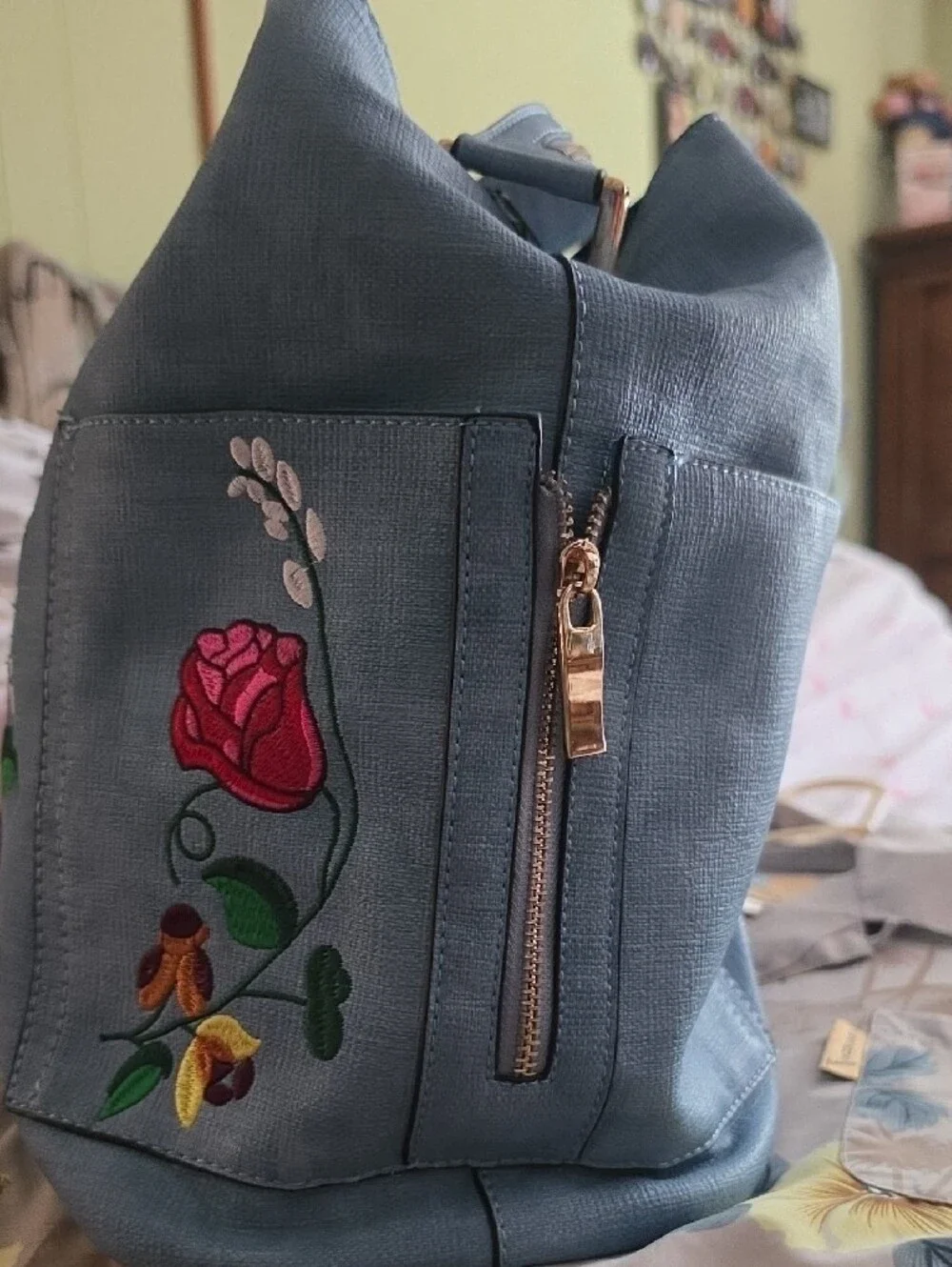 Source Unknown Blue Embroidered Floral Shoulder Tote